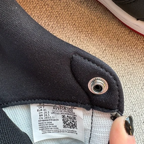 Nike Jordan 1 Retro Low Slip On Black White Red NBY AV3918-102 Women’s Size 9.5 - Picture 6 of 9